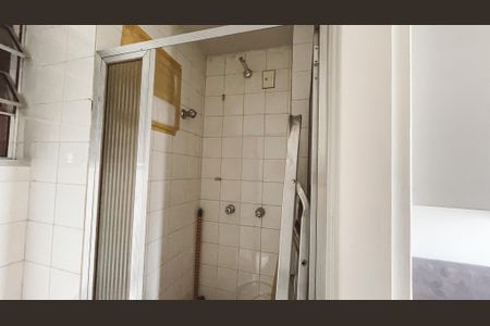 Apartamento à venda com 114m², 4 quartos e 2 vagas Apartamento à venda com 114m², 4 quartos e 2 vagasBanheiro de serviço