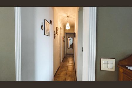 Apartamento à venda com 114m², 4 quartos e 2 vagas Apartamento à venda com 114m², 4 quartos e 2 vagasCorredor