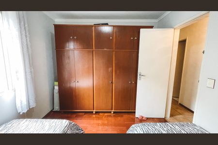 Apartamento à venda com 114m², 4 quartos e 2 vagas Apartamento à venda com 114m², 4 quartos e 2 vagasQuarto 1