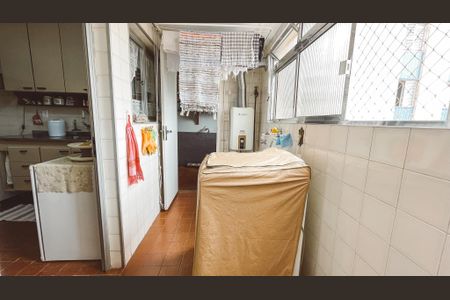 Apartamento à venda com 114m², 4 quartos e 2 vagas Apartamento à venda com 114m², 4 quartos e 2 vagasÁrea de Serviço