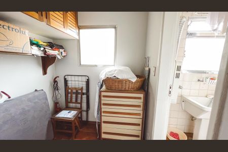 Apartamento à venda com 114m², 4 quartos e 2 vagas Apartamento à venda com 114m², 4 quartos e 2 vagasQuarto de Serviço