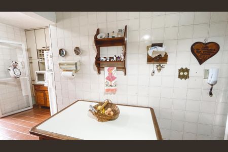 Apartamento à venda com 114m², 4 quartos e 2 vagas Apartamento à venda com 114m², 4 quartos e 2 vagasCozinha