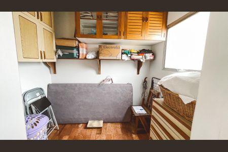 Apartamento à venda com 114m², 4 quartos e 2 vagas Apartamento à venda com 114m², 4 quartos e 2 vagasQuarto de Serviço