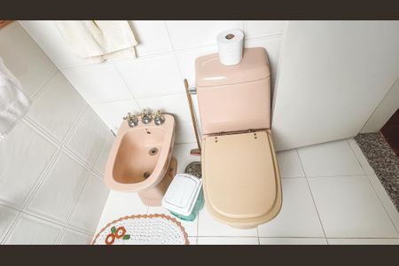 Apartamento à venda com 114m², 4 quartos e 2 vagas Apartamento à venda com 114m², 4 quartos e 2 vagasBanheiro da Suíte