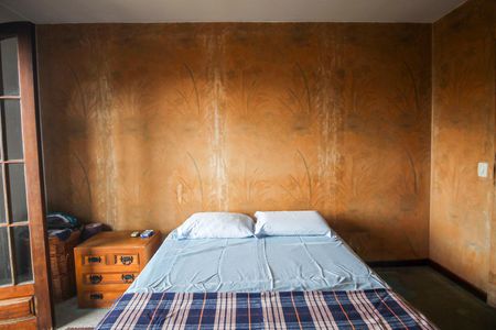 Casa à venda com 320m², 4 quartos e 6 vagasSuíte 1