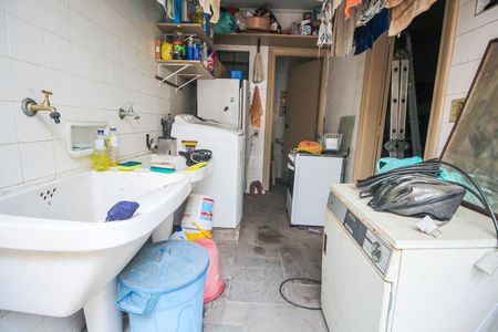 Casa à venda com 320m², 4 quartos e 6 vagasÁrea de Serviço