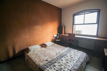 Casa à venda com 320m², 4 quartos e 6 vagasQuarto 1