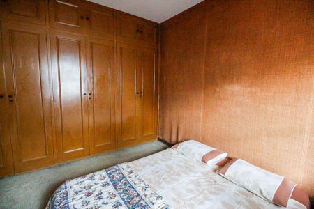 Casa à venda com 320m², 4 quartos e 6 vagasQuarto 1