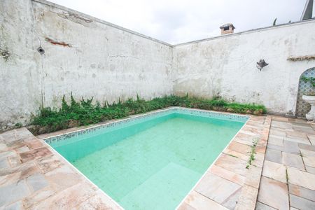 Casa à venda com 320m², 4 quartos e 6 vagasPiscina
