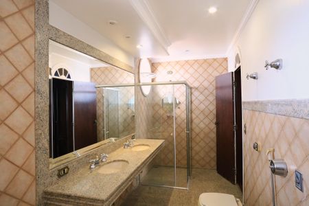 Casa para alugar com 250m², 6 quartos e 2 vagasBanheiro da Suíte