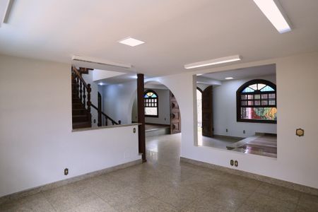 Casa para alugar com 250m², 6 quartos e 2 vagasSala de Jantar