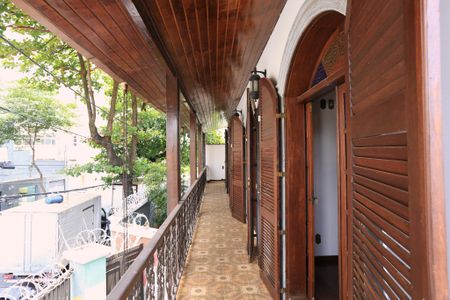 Casa para alugar com 250m², 6 quartos e 2 vagasVaranda