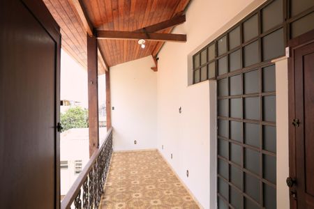 Casa para alugar com 250m², 6 quartos e 2 vagasVaranda do Quarto