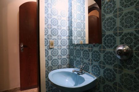 Casa para alugar com 250m², 6 quartos e 2 vagasBanheiro de serviço