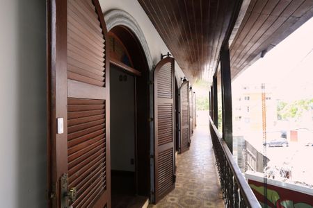 Casa para alugar com 250m², 6 quartos e 2 vagasVaranda