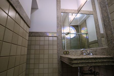 Casa para alugar com 250m², 6 quartos e 2 vagasBanheiro da Suíte 1