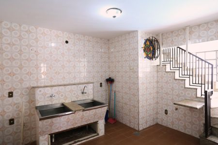 Casa para alugar com 250m², 6 quartos e 2 vagasÁrea de Serviço