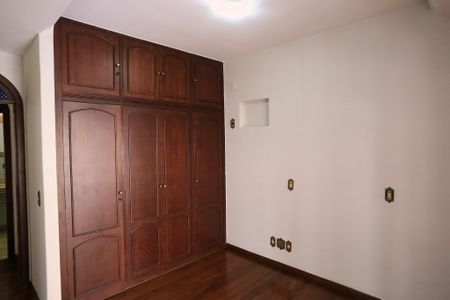 Casa para alugar com 250m², 6 quartos e 2 vagasSuíte 1