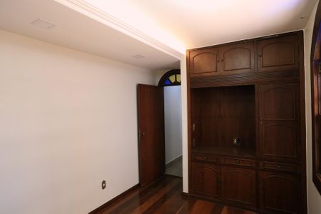 Casa para alugar com 250m², 6 quartos e 2 vagasQuarto 3