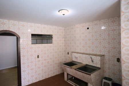 Casa para alugar com 250m², 6 quartos e 2 vagasÁrea de Serviço