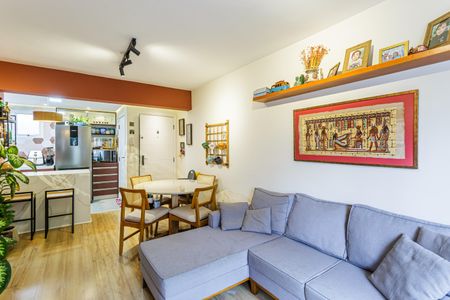 Sala de apartamento à venda com 2 quartos, 72m² em Vila Olímpia, São Paulo