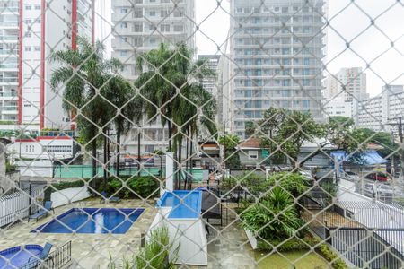 Vista de apartamento à venda com 2 quartos, 72m² em Vila Olímpia, São Paulo