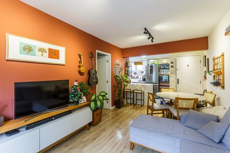 Apartamento à venda com 72m², 2 quartos e 1 vagaSala