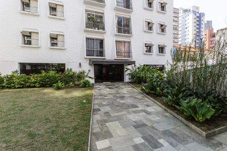 Apartamento para alugar com 72m², 2 quartos e 1 vaga Apartamento para alugar com 72m², 2 quartos e 1 vagaFachada