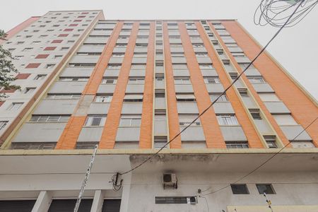 Apartamento para alugar com 72m², 2 quartos e sem vagaFachada