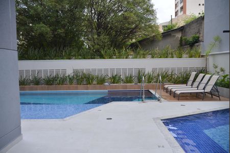 Apartamento à venda com 80m², 2 quartos e 2 vagasÁrea comum - Piscina