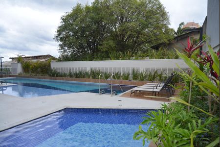 Apartamento à venda com 80m², 2 quartos e 2 vagasÁrea comum - Piscina