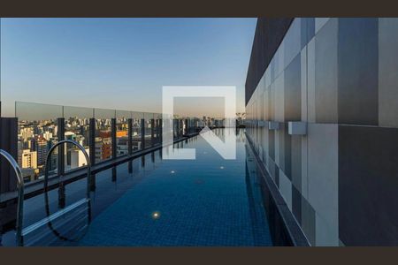 Studio à venda com 25m², 1 quarto e sem vagaÁrea comum - Piscina