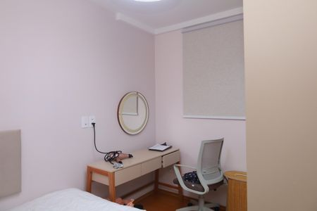 Quarto 1 de apartamento à venda com 2 quartos, 52m² em Vila Carmosina, São Paulo