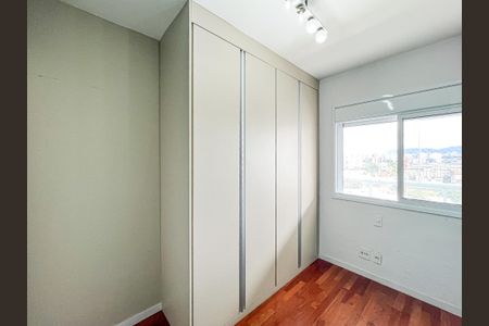 Apartamento à venda com 64m², 2 quartos e 2 vagasQuarto 2
