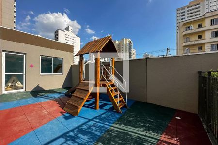 Apartamento à venda com 64m², 2 quartos e 2 vagasÁrea comum - Playground
