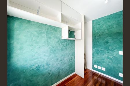 Apartamento à venda com 64m², 2 quartos e 2 vagasQuarto 2