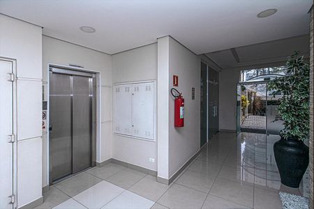 Apartamento para alugar com 86m², 2 quartos e 2 vagas Apartamento para alugar com 86m², 2 quartos e 2 vagashall de entrada_2