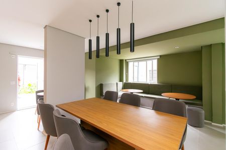 Apartamento à venda com 34m², 2 quartos e sem vagaÁrea comum -  Salão de Festas