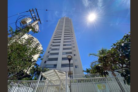 Apartamento à venda com 55m², 2 quartos e 1 vaga Apartamento à venda com 55m², 2 quartos e 1 vagaFachada