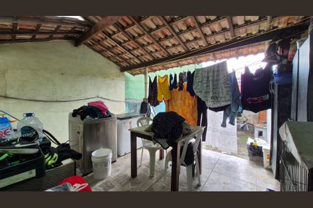 Casa à venda com 200m², 3 quartos e 2 vagasArea de serviço