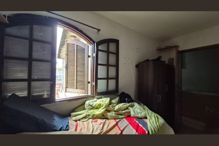 Casa à venda com 200m², 3 quartos e 2 vagasQuarto