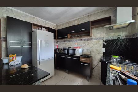 Casa à venda com 200m², 3 quartos e 2 vagasCozinha