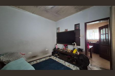 Casa à venda com 200m², 3 quartos e 2 vagasSala - Casa fundos