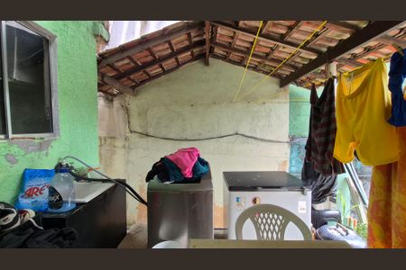 Casa à venda com 200m², 3 quartos e 2 vagasArea de serviço