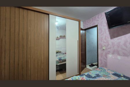 Casa à venda com 200m², 3 quartos e 2 vagasQuarto 2