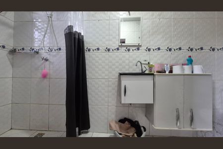 Casa à venda com 200m², 3 quartos e 2 vagasBanheiro da suíte