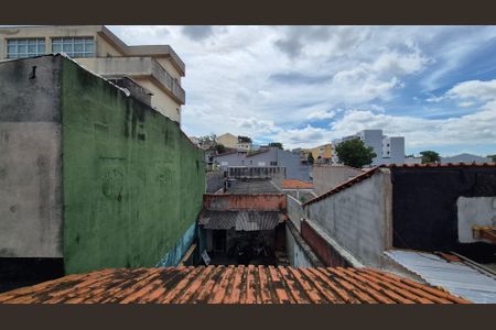 Casa à venda com 200m², 3 quartos e 2 vagasVista