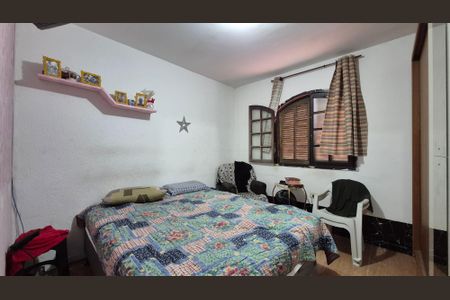 Casa à venda com 200m², 3 quartos e 2 vagasQuarto 2