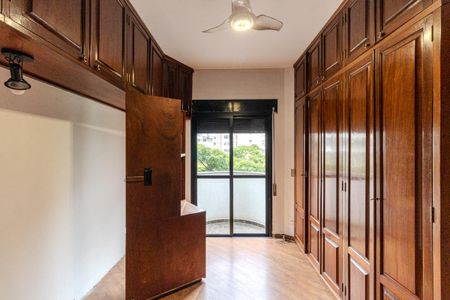 Apartamento para alugar com 170m², 3 quartos e 2 vagasQuarto 1