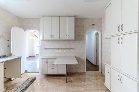 Apartamento para alugar com 170m², 3 quartos e 2 vagasCozinha